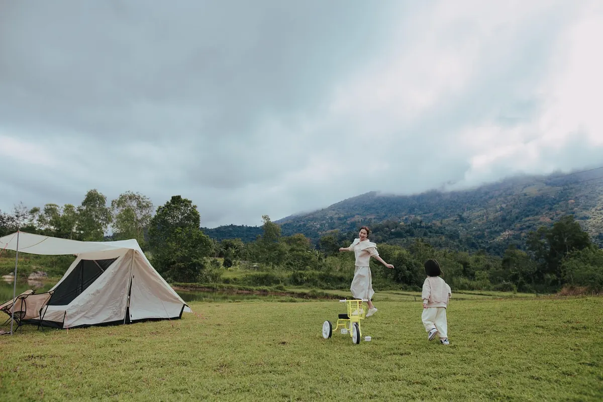 Camping in the Rain: How to Stay Dry and Warm in British Weather